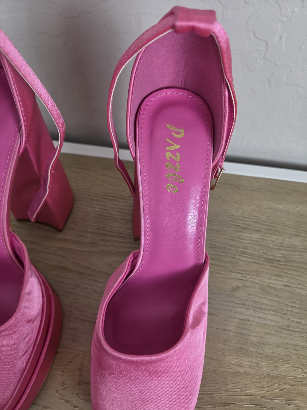 Shoe Dazzle Barbie Pink Satin Platform Slingback Heels